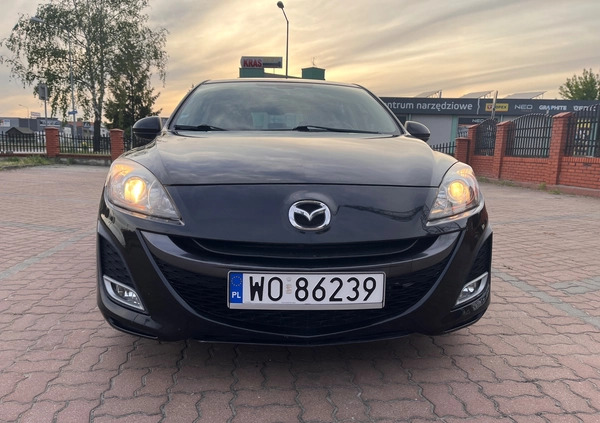 Mazda 3 cena 19999 przebieg: 244000, rok produkcji 2011 z Ostrołęka małe 106